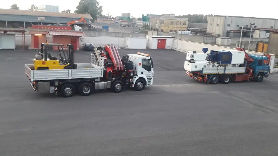 trasporto macchinario per la plastica e per elevatore